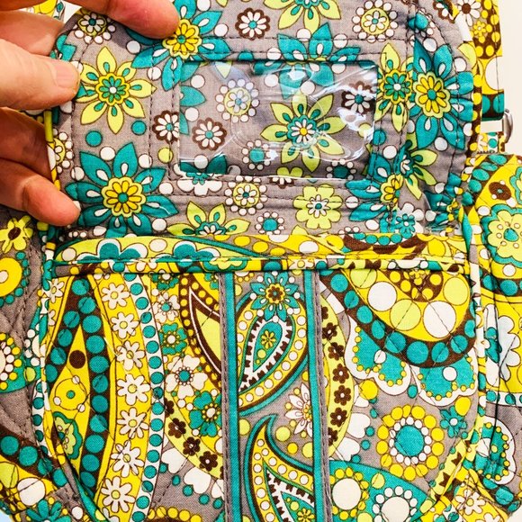 Vera Bradley Lizzy Crossbody – Lemon Parfait Pattern - Picture 5 of 9